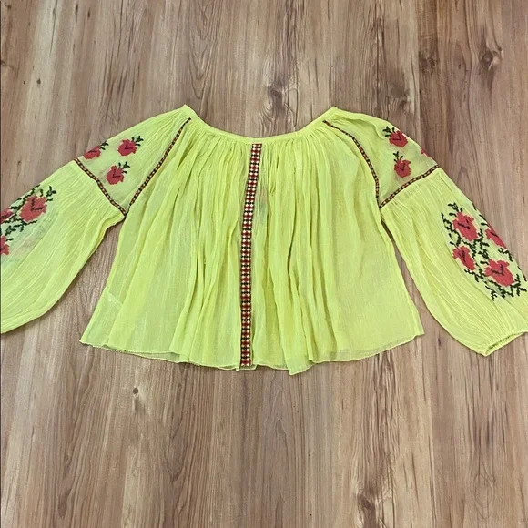 ❤️ HOST PICK ❤️ FREE PEOPLE embroidered cotton gauze peasant top with tassels M - Picture 4 of 14